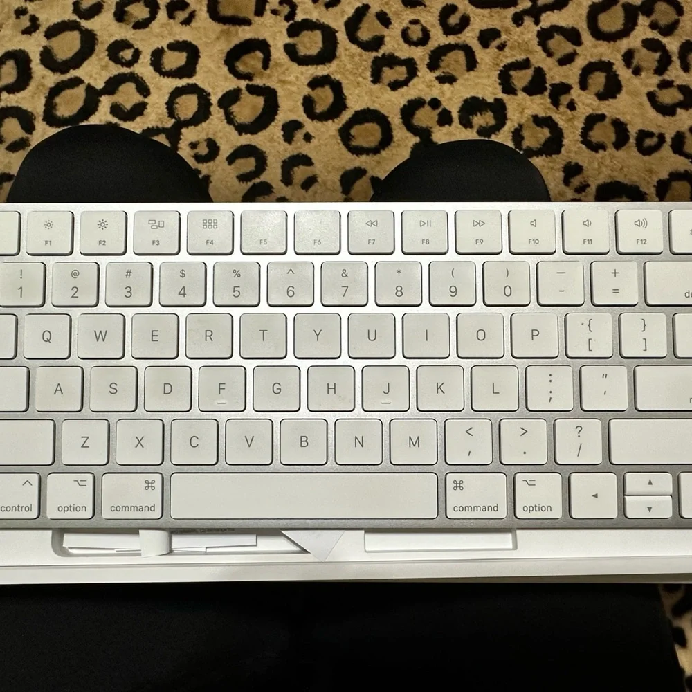 Apple Magic Keyboard A1644